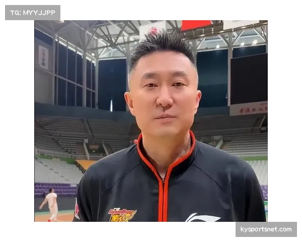 广东杜锋战术调整受质疑 内线短板被对手针对性打击